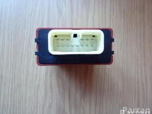 Toyota 85970-52040, 8597052040 / 8597052040, 8597052040 YARIS (_P13_) 2011 Unité de commande pour porte