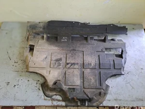 BMW 3 Convertible (E93) 2011 Cache de protection sous moteur