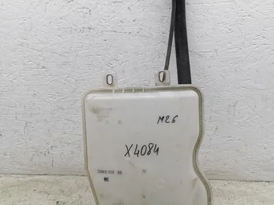 BMW 7331418 2 Gran Tourer (F46) 2018 Réservoir d'eau de nettoyage - Image 1