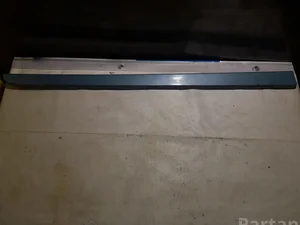 Volvo 30648373 S60 I 2005 Накладка декоративная спереди слева