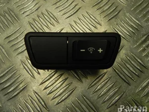 Hyundai 93700-2S300 / 937002S300 ix35 (LM, EL, ELH) 2011 Commutateur multiple