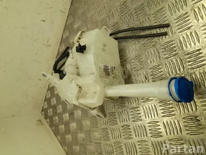 Toyota Yaris P210 2022 Plovimo skysčio bakelis