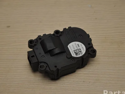 BMW T901288B ; HAL48003C / T901288B, HAL48003C 3 (G20) 2020 Moteur de réglage pour volet de régulation - Image 1