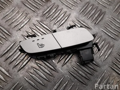 Mercedes-Benz A 213 905 33 15 / A2139053315 VITO komercinis (W447) 2025 Sėdynių šildymo jungiklis - Paveiksliukas 1