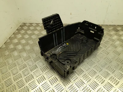 Opel 9823533180 Corsa F 2022 Bac à batterie - Image 1