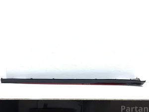 Kia 87553-J7900, 87553-J7900/10, 87553J7900, 87553J790010 / 87553J7900, 87553J790010, 87553J7900, 87553J790010 CEE'D (CD) 2020 Garniture de seuil 