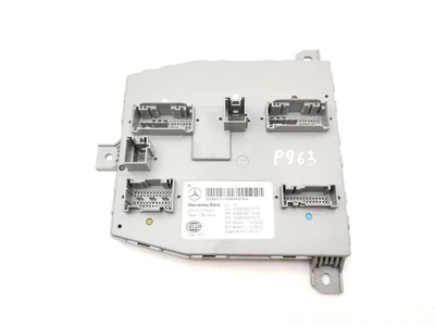 Mercedes-Benz A2229005711 S-CLASS (W222, V222, X222) 2015 Unité de commande de carrosserie BCM FEM SAM BSI - Image 1