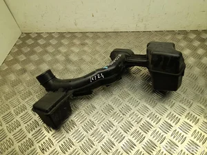 Toyota 17751-37110 / 1775137110 PRIUS (_W5_) 2016 Prowadnica ssąca powietrza