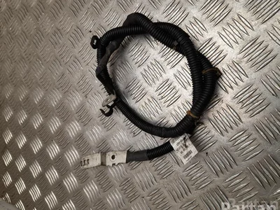 Mercedes-Benz A4475400037 VITO Box (W447) 2015 Fils du compartiment moteur - Image 1