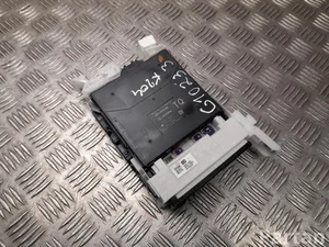 Toyota 82730-70021, 89221-0H051 / 8273070021, 892210H051 AYGO X (_B7_) 2025 Boîte à fusibles