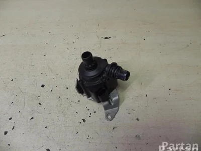 BMW 8511748 X5 (F15, F85) 2014 Pompe à eau - Image 1