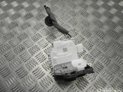 Lamborghini 8J1 837 016 F / 8J1837016F Huracán LP 580-2 2017 Serrure de porte - Image 1