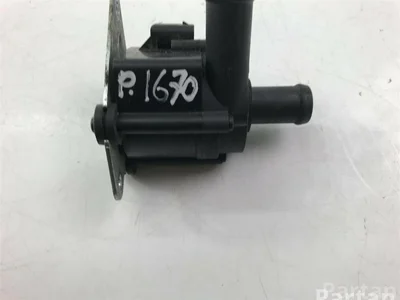 Volvo 31338211 V40 Hatchback 2012 Pompe à eau - Image 1