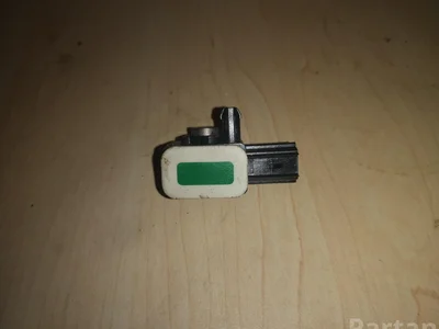 Ford 8V4T-148006-AA / 8V4T148006AA S-MAX (WA6) 2007 Capteur d'impact (systèmes d'airbag) - Image 1