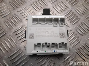 Mercedes-Benz A 223 900 03 39 / A2239000339 GLC X254 2024 Unidad de control de puertas Left Rear