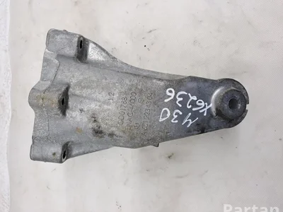 Mercedes-Benz A6512234304 C-CLASS (W205) 2015 Support moteur - Image 1