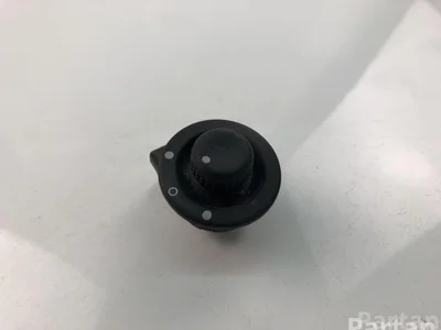 Renault 8200002442B MEGANE II (BM0/1_, CM0/1_) 2010 Bouton de miroir électrique - Image 1