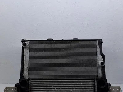 BMW 8509170 5 Touring (F11) 2012 Radiateur - Image 1