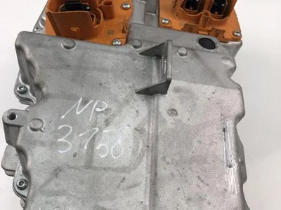 Volvo 32324082AA XC90 II 2018 Onduleur avec convertisseur - Image 1