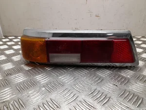 Mercedes-Benz 110 820 01 28 / 1108200128 W110 200D 1965 Feu arrière