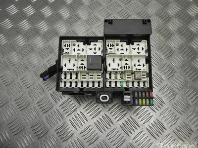 Jaguar GX73-14K131-EA / GX7314K131EA I-PACE 2019 Fuse Box - Image 1
