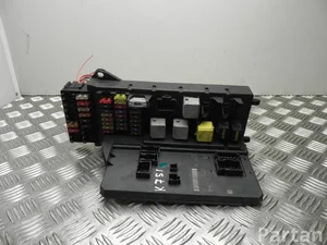 Mercedes-Benz A 906 900 67 01 / A9069006701 SPRINTER 3,5-t Nadwozie pełne (906) 2015 Skrzynka bezpieczników