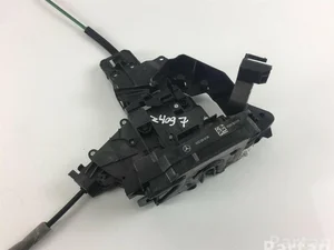 Mercedes-Benz A2220064099 C-CLASS (W205) 2013 Cerradura de puerta