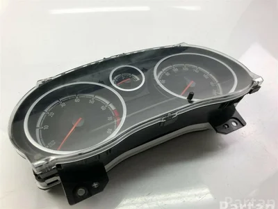 Opel P0013372166 CORSA D 2012 Prietaisų skydelis (spidometras) - Nuotrauka 1