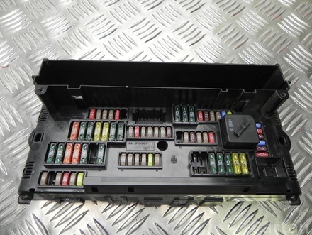 BMW 9210861 7 (F01, F02, F03, F04) 2012 Fuse Box