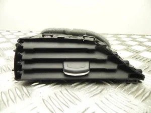 Ford DS73-F018B09-CF / DS73F018B09CF MONDEO V Saloon 2015 Évent