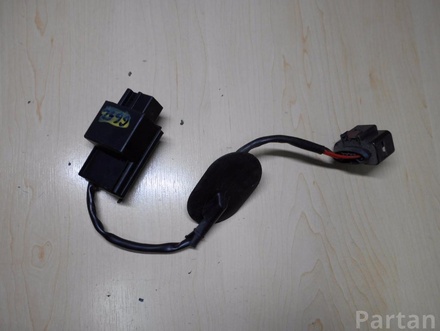 VW 1K0 906 093 D / 1K0906093D GOLF PLUS (5M1, 521) 2006 Control unit for fuel delivery unit