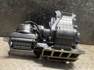 Kia 97200-J7080, EB1D1NXJAA / 97200J7080, EB1D1NXJAA PRO CEE'D  III (CD) 2021 Corps de soufflante