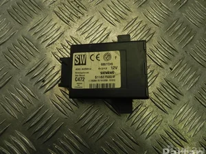 Alfa Romeo 60677249 156 (932_) 2001 Amplificateur d'antenne