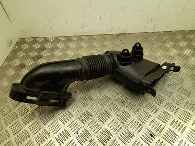 Mercedes-Benz A6540944200 E-CLASS T-Model (S213) 2019 Prise d'air / Conduit d'air d'admission - Image 1