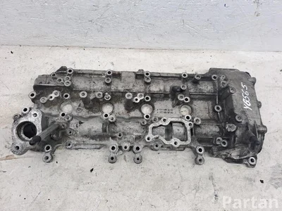 Mercedes-Benz A1770107800 C-CLASS (W205) 2018 Cylinder head cover - Image 1