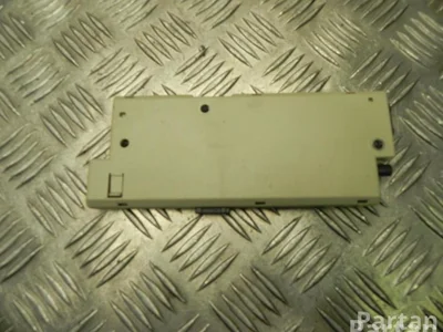 BMW 9276095 7 (F01, F02, F03, F04) 2011 Amplificateur d'antenne - Image 1