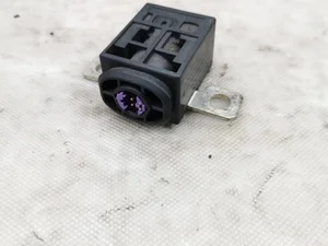 Audi 4F0915519 A7 Sportback II (4KA) 2017 Protection centrale contre la surcharge