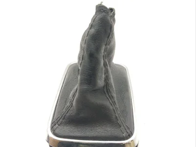 Maserati QUATTROPORTE V 2010 Mieszek ochronny dźwigni zmiany biegów - Obraz 1