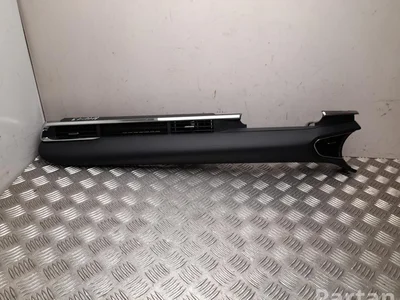 Mazda DFR5-60375, KT190 / DFR560375, KT190 CX-30 DM 2022 Cadre Tableau de bord - Image 1