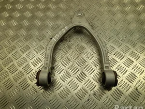 Tesla 1344326-00-A / 134432600A Model Y 2025 Devant bras de commande de chenille supérieur right side