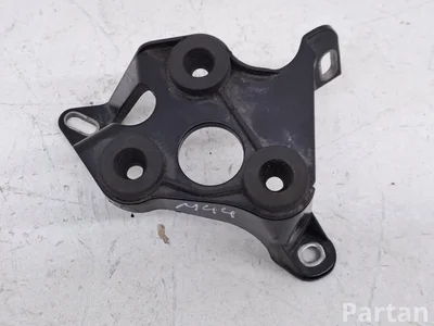 Mercedes-Benz A1674300200 C-CLASS (W205) 2015 Kitos variklio skyriaus dalys - Paveiksliukas 1