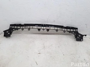 Mercedes-Benz A2056203801 KLASA C (W205) 2015 Wzmocnienie zderzaka z przodu