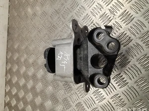 Land Rover K8D2-7M121-BA / K8D27M121BA Range Rover Evoque II L551 2023 Support moteur