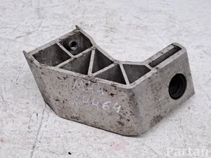 Mercedes-Benz A2055014120 C-CLASS (W205) 2015 Soporte del radiador