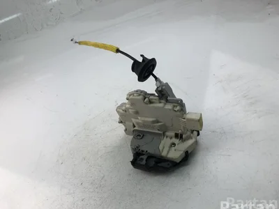 Audi 4F0839016A A6 (4F2, C6) 2010 Serrure de porte - Image 1