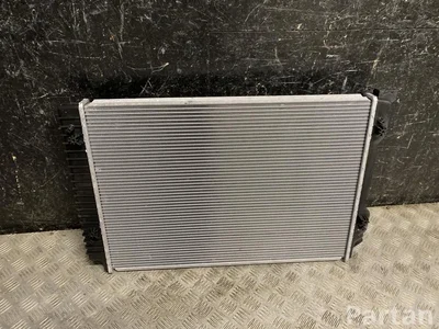 Audi 8E0121251M A4 (8EC, B7) 2007 Radiator - Image 1