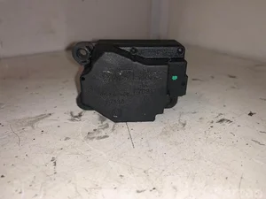 Volvo 6g9n-19e616 / 6g9n19e616 XC90 I 2004 Moteur de réglage pour volet de régulation