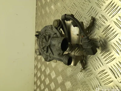 Porsche 97060531402 PANAMERA (970) 2015 Pompe à eau supplémentaire - Image 1