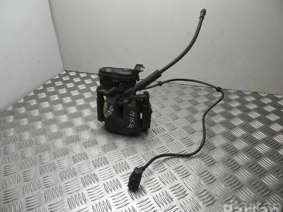 Mercedes-Benz  A 231 546 01 43  / A2315460143 SL (R231) 2015 Étrier de frein Left Rear - Image 1