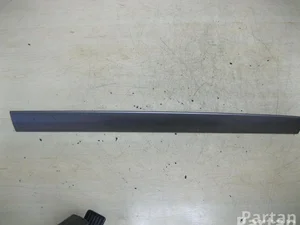 Volkswagen 3AC 857 211 D / 3AC857211D PASSAT (362) 2011 Garniture de panneau latéral